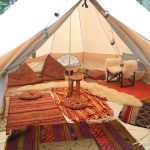 大人女子にグランピング（グラマラスキャンピング）が流行中